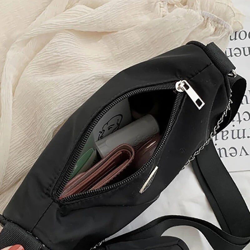 Black Chained Shoulder Bag w/ Detachable Pouch